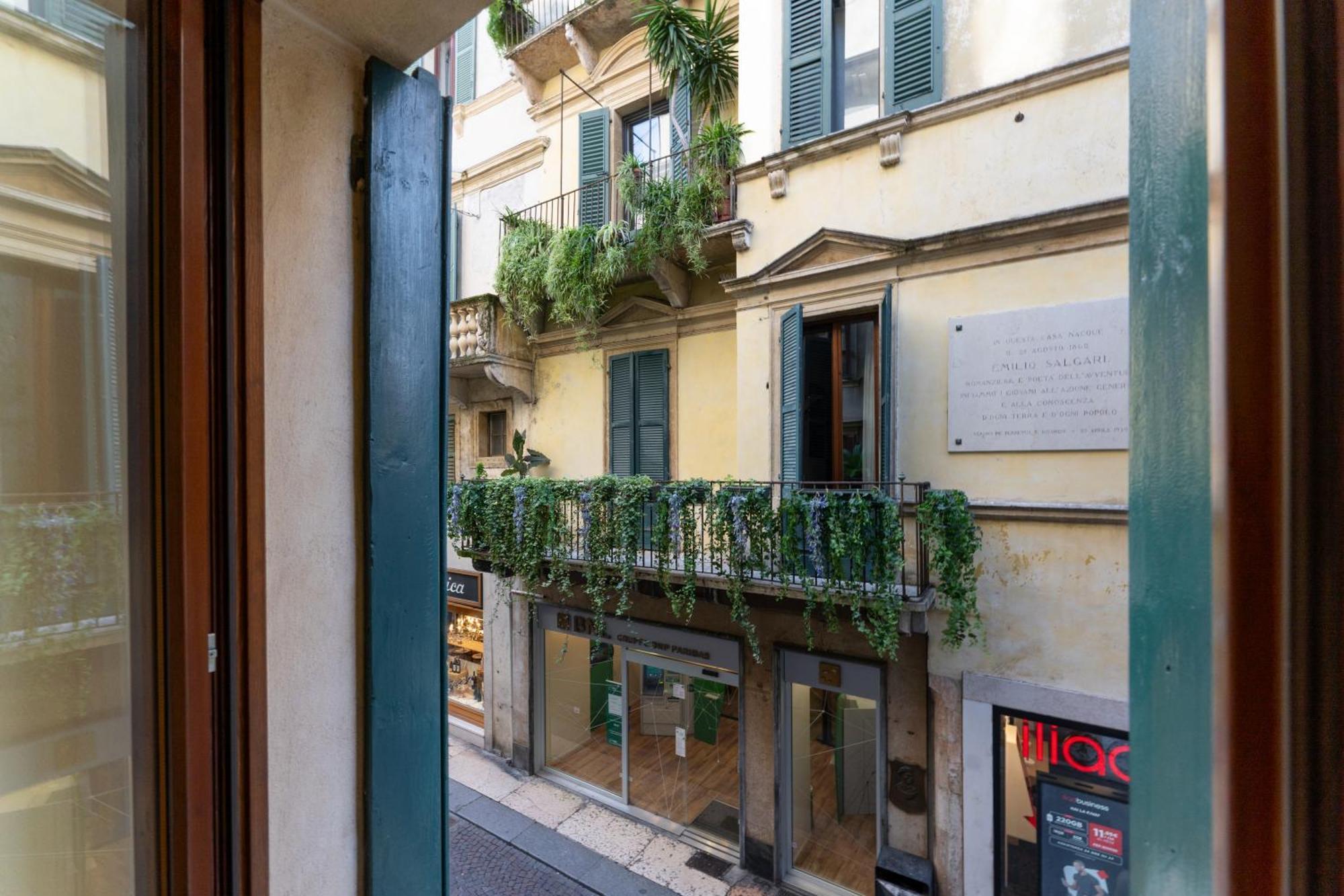 Sgarzerie Luxury Flat 2 Rooms 120Mq Verona Bagian luar foto